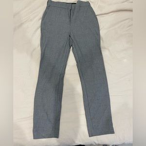 Grey Zara slacks, size small. Only worn a few times, very good condition